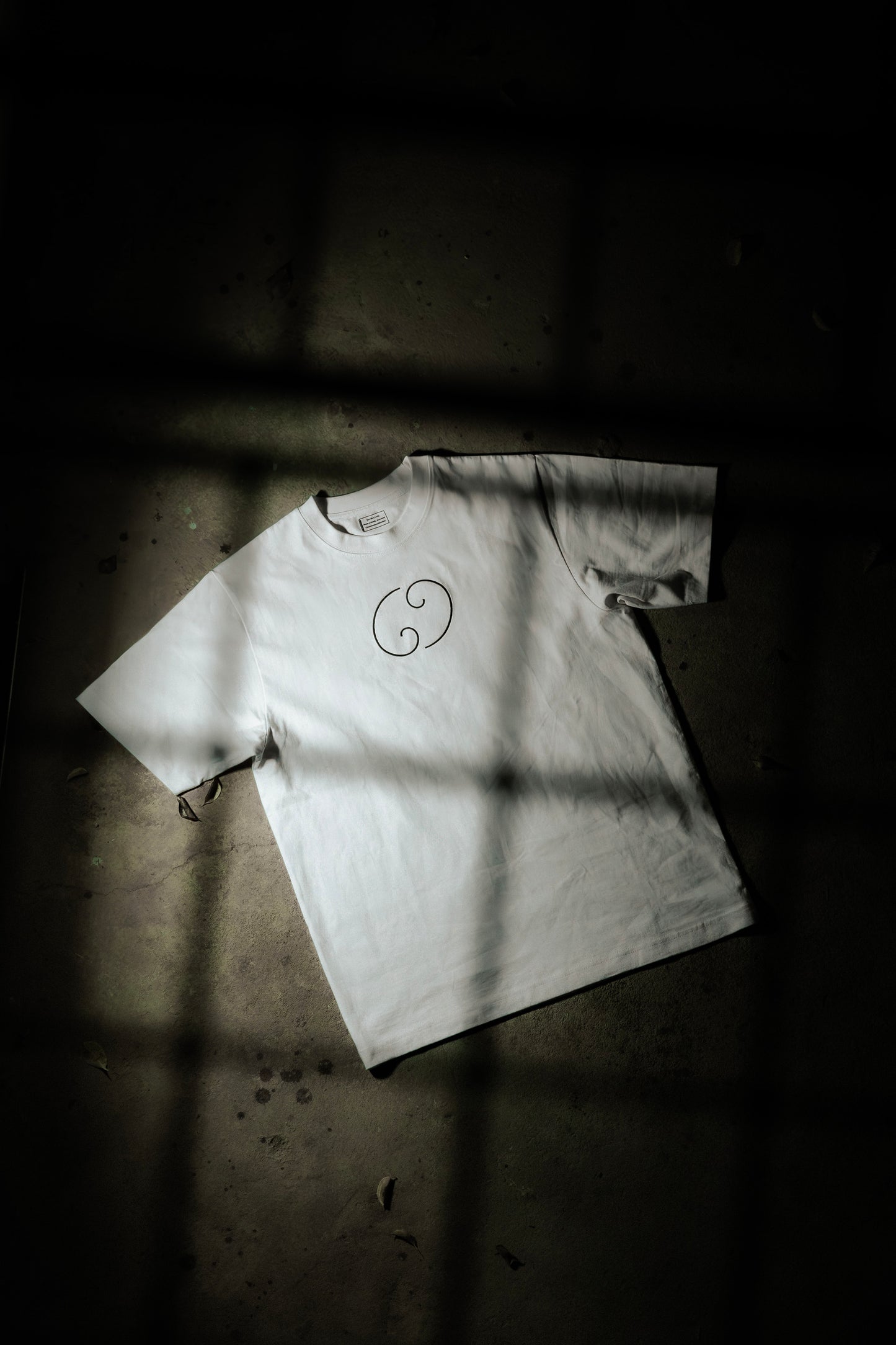 ¨69¨ Tee White